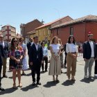 La alcaldesa y la pedánea de San Andrés junto a miembros de la Corporación.
