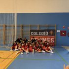 El Colegio Leonés alevín con Toni Iglesias en la expedición.