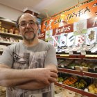 José LUis Chamorro, en la tienda Equitania.