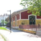 El muelle de mercancías de Feve cuenta con una parte cerrada y otra semidescubierta.