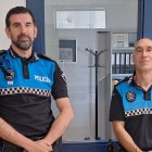 Alberto Ferrero, nuevo jefe de la Policía Local de San Andrés, junto a José Carlos Calvo Blanco, que dice adiós al cuerpo tras 40 años de servicio