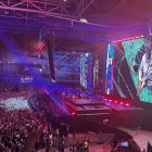 La banda de rock británica Oasis extendió su leyenda este viernes y ratificó su regreso a los escenarios dieciséis años después de su separación con un concierto histórico frente a cerca de 75.000 espectadores en la ciudad galesa de Cardiff.