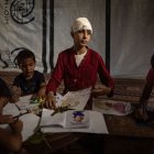 La niña Hala Abu Dahlez, herida por un bombardeo.