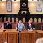 Javier Gay, José Luis Nieto y Ubaldo González, durante la apertura del curso este miércoles.