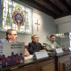El arzobispo de Valladolid, Luis Argüello, y el presidente de Cáritas Castilla y León, Guenther E. Boelhoff.