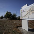 Carteles del polígono industrial de Trobajo del Camino. F. Otero Perandones.