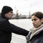 Luis Tosar y Carolina Yuste en 'La infiltrada'.