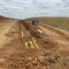 Zanjas para el cableado de las placas fotovoltaicas, junto a Villadangos.