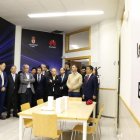 Inauguración del laboratorio de 5G en la Universidad, con el director general de Huawei España, Eric Li.