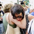 Juana Rivas antes de entrar en el punto de encuentro en Granada.