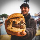 El festival ha atraído a numerosos visitantes desde que comenzó el pasado 17 de julio,