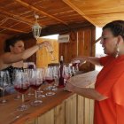 La DO ofrece tintos, blancos y rosados.