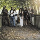 El grupo leonés Guieldu actúa mañana a las 22.30 horas.