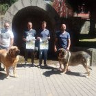 Miembros de Aclame con el alcalde.