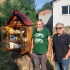 Minibiblioteca de libros libres de A Plena Cultura en San Esteban de Valdueza.