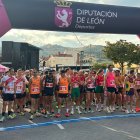 Momento previo a la salida del Cross Popular José Manuel García en La Robla.