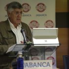 Cayetano Franco, presidente del Ademar, durante una asamblea del club.