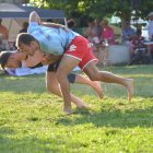 Carlos Fernández y Francisco Gil, cara a cara en el corro de La Vecilla.