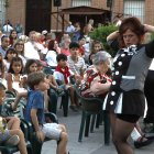 Los espectáculos del festival hipnotizan a público de todas las edades.