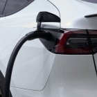 Punto de recarga de un coche eléctrico.