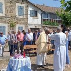 La eucaristía se celebró al aire libre.