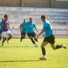 El CD La Virgen superó a La Bañeza por 2-3.