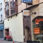 Fachada en la que antes se encontraba el mural de Nevenka Fernández.