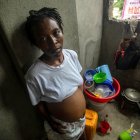  Marie Dorsainville, una mujer embarazada de 29 años, en uno de los campamentos.