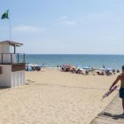 Vista de la playa de La Antilla, en Huelva, el 23 de agosto. EFE/ David Arjona.