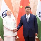 Xi Jinping junto al primer ministro de la India, Narendra Modi.