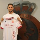 La Cultural oficializa el fichaje del lateral Iván Calero.