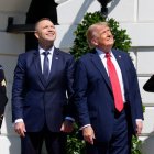 Trump con el presidente polaco, ayer.