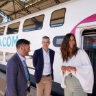 Políticos de Valladolid y directivos de Ouigo.