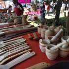 Los objetos de elaboración artesanal se expondrán en decenas de puestos.