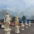 Imagen tomada en la zona del rastrillo, con el incendio al fondo.