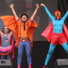 Un momento de la actuación en la plaza del Ayuntamiento