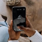 TikTok podría desaparecer en Estados Unidos si no llegan a un acuerdo.