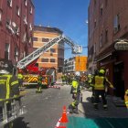 Servicios de rescate, en el lugar de la exploción.