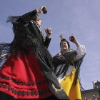 Los bailes regionales se celebran tras la misa.