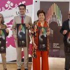 La concejala de Acción y Promoción Cultural de León, Elena Aguado, presenta el ciclo ‘Órgano en la Catedral’ acompañada del organista, Carlos Julián Fernández, el deán, Florentino Alonso y la secretaria de la asociación Amigos del Órgano Catedral de León, Marta Martínez