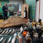 El subdelegado del Gobierno, Jacinto Canales, y el coronel jefe de la Comandancia de la Guardia Civil de Valladolid, Andrés Manuel Velarde Tazón, presentan una operación relacionada con robos con fuerza utilizando vehículos sustraídos.