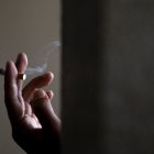 La OMS propone más impuestos al tabaco.