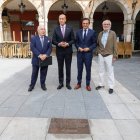 Placa donde pintaba Sorolla en la Plaza Mayor.