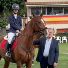 Iria Peláez Añó recoge la medalla de bronce. DL