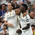 Álvaro Carreras, Kylian Mbappé y Vinicius celebran la victoria del Real Madrid.