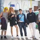 Alumos de ingenerías, disfrazados por las novatadas.