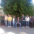 Foto de familia de la presentación de la escuela.