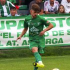 Manso tuvo que emplearse a fondo para intentar frenar en tareas defensivas a un peligroso Nsongo.