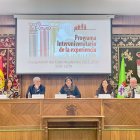 El delegado territorial de la Junta en León, Eduardo Diego, participa en el acto de inauguración del curso académico 2025-2026 del Programa Interuniversitario de la Experiencia, que impulsa la Junta.