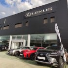 Lexus y Ademar firmaron el convenio de colaboración.
